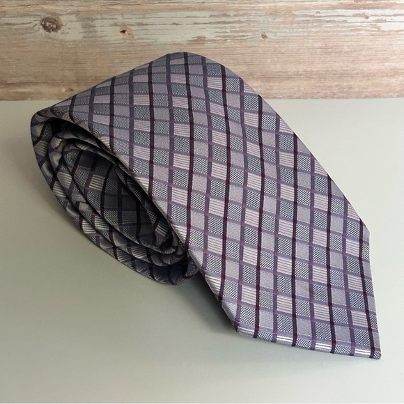 Van Heusen Elegant Purple Checkered 58” Tie - Picture 1 of 3